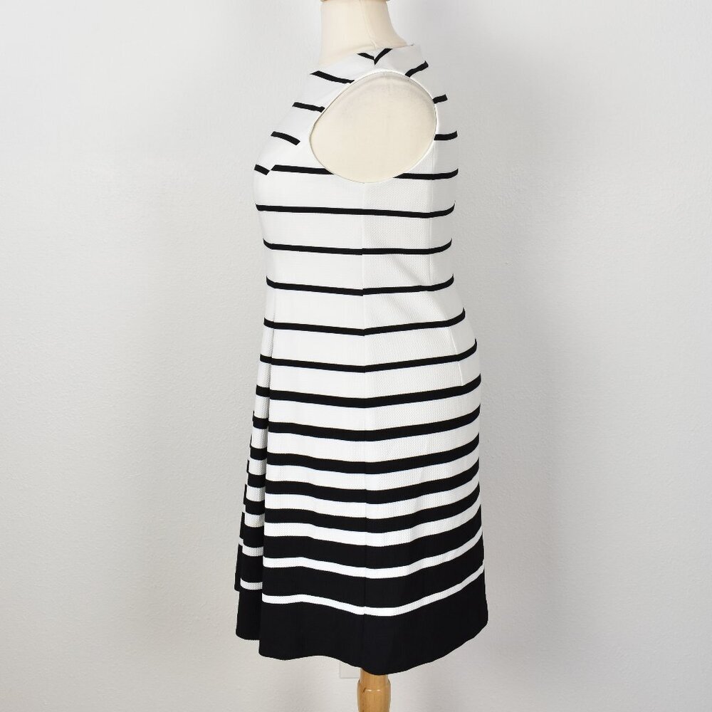 Eliza J Graduated Stripe Pleated Sleeveless Dress - 14W - Picture 6 of 10